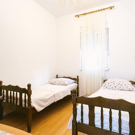 Apartments Ivica - 150M From Sea Trogir Exterior foto